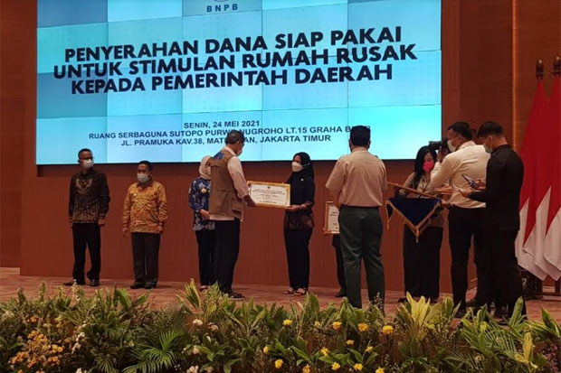 Pemkab Luwu Utara Terima...