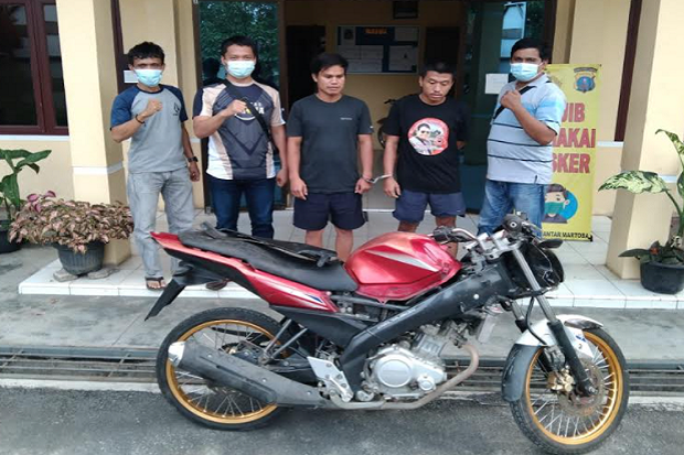 Buronan Penjual Motor...