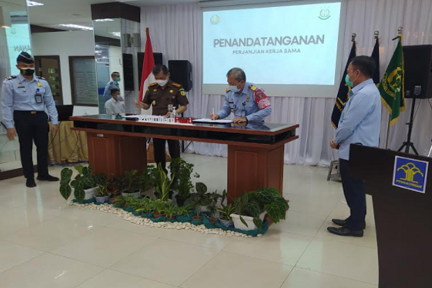 Penguatan Hukum Bidang...