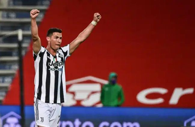 Ronaldo Pemain Pertama...