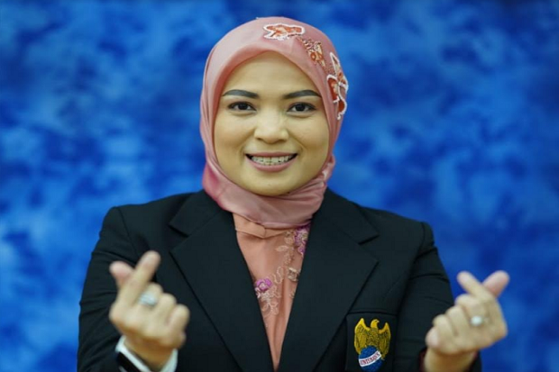 Dosen Cantik: Jadi Pengusaha...