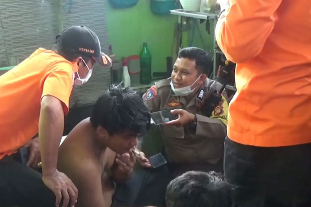 Pemuda di Pangkep Coba...