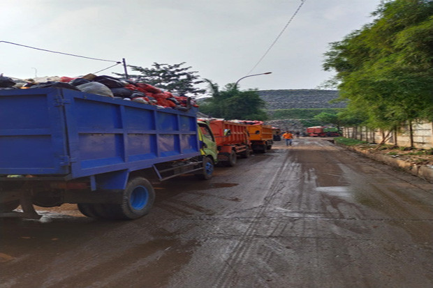 Gunungan Sampah Lebaran...