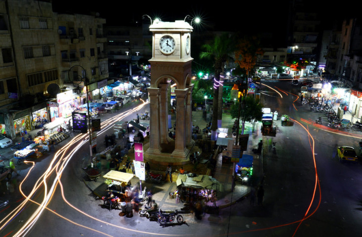 Kota Idlib Suriah Terang...