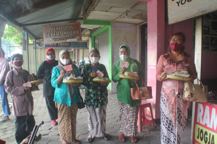 Warga Jogja Kirim Lima...