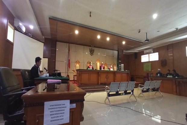 Dituntut 5 Bulan, Habib...