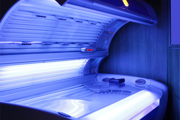 Dua Jam di Dalam Tanning...