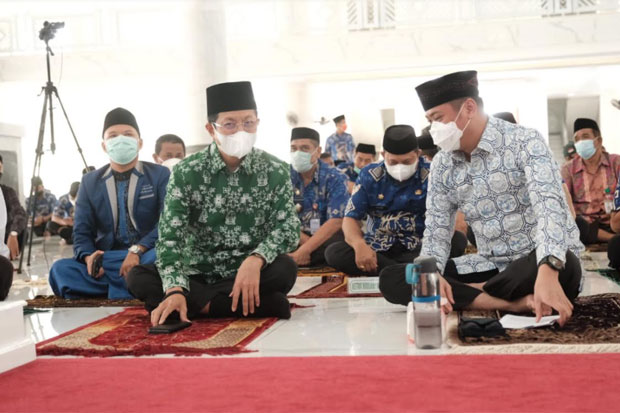 Imam Besar Istiqlal...