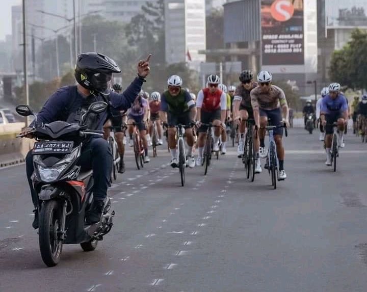 Viral Foto Motor vs...