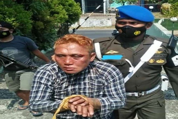Sejumlah Preman Nekat...