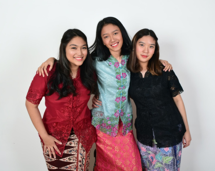 Keren, Tiga Mahasiswi...
