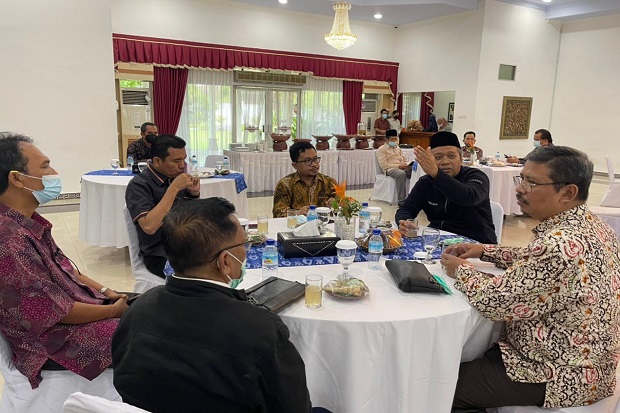 Kemenag dan Pemprov...