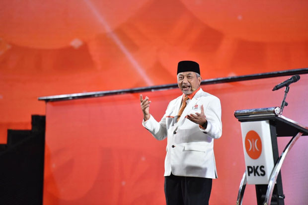 Presiden PKS Kritik...