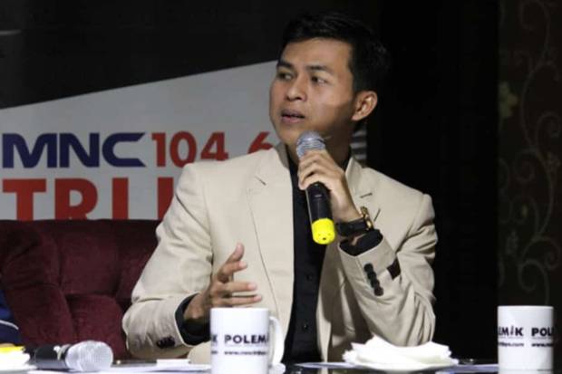 Pengamat: Sebaiknya...