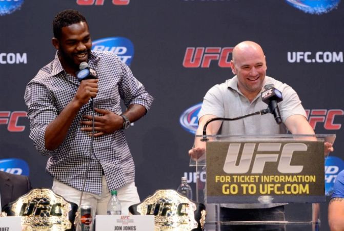 Jon Jones Haram Lawan...