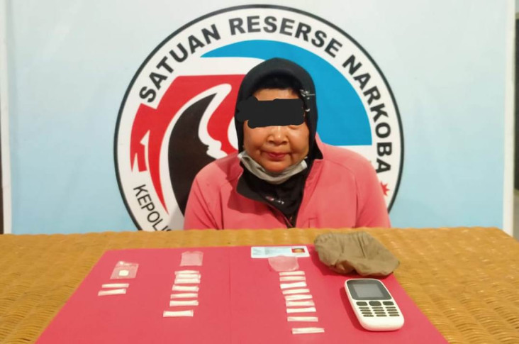 Nekat, Nenek di Kobar...
