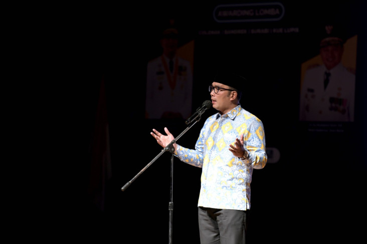 Gubernur Ridwan Kamil...