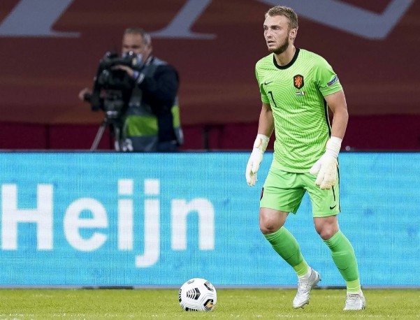 Kena Virus Corona, Cillessen...