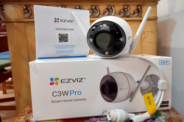 Review EZVIZ C3W Pro,...