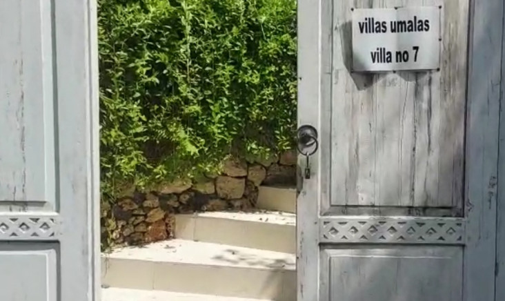 Penampakan Vila yang...