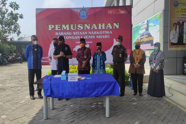 BNNP Banten Musnahkan...