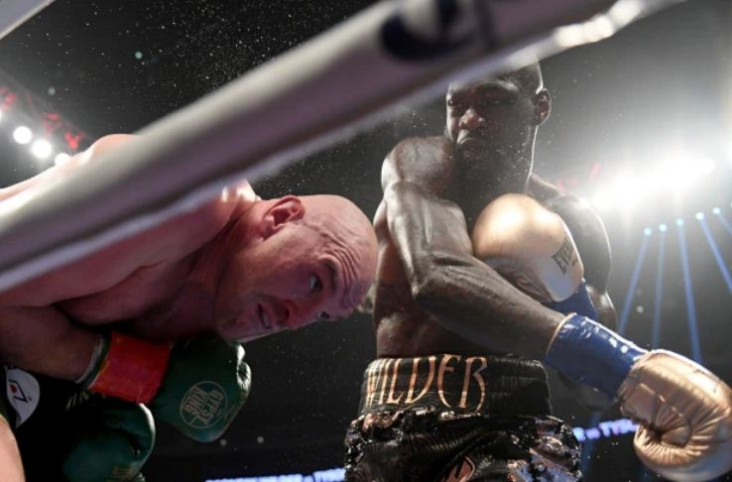 Tyson Fury Pengecut,...