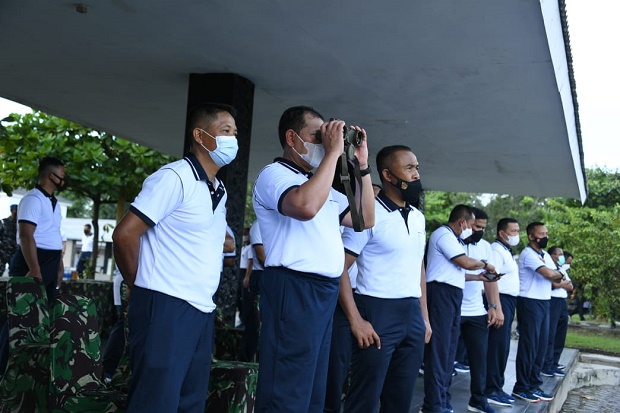 Kunjungi Korps Marinir...