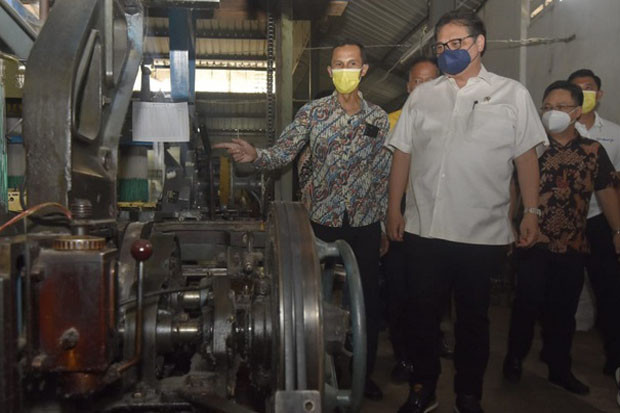 Airlangga Tegaskan Komitmen...