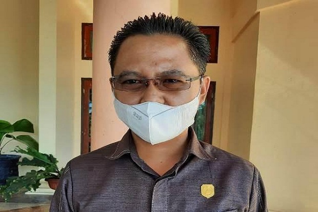 Ada Pengendara Sepeda...