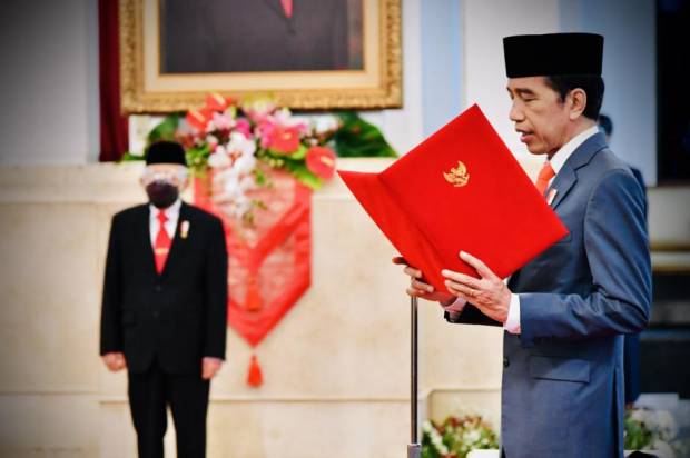 Kursi Wakil Menteri...