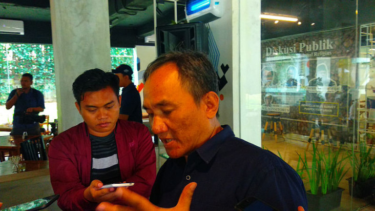 Andi Arief Kesal Diserang...
