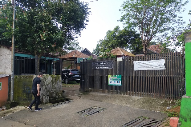 Puluhan Santri Positif...