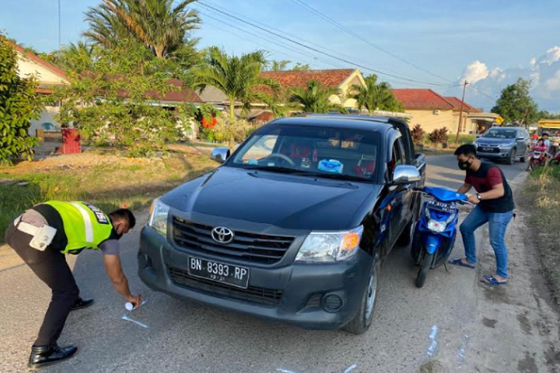 Toyota Hilux Tabrak...