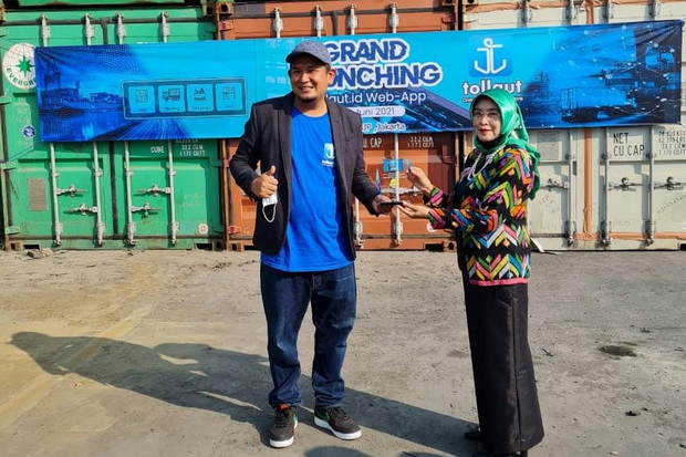 Bisnis Kontainer Makin...