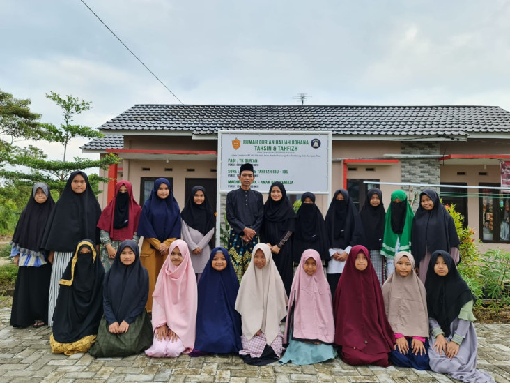Terus Menebar Kebaikan,...