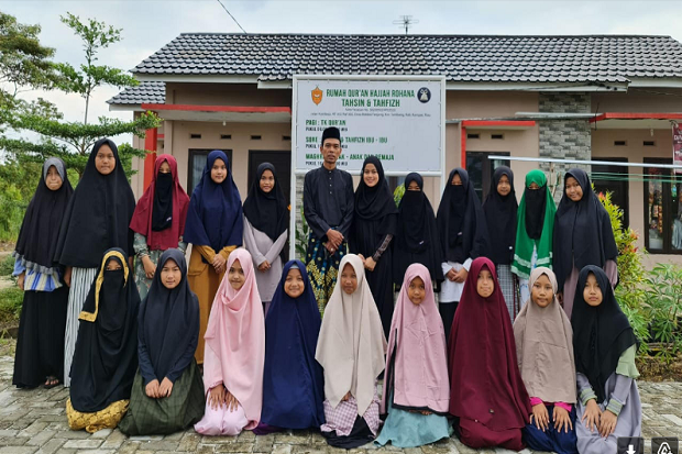 Ustaz Abdul Somad Dirikan...