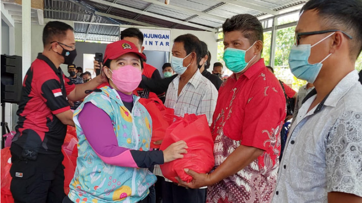 Kunjungi Desa Binaan...