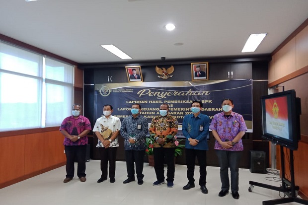 Pemkab Jayapura Raih...