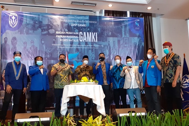 Tanggapi Ketua IPW,...