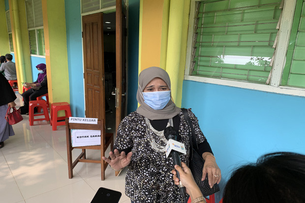 Curhat Orang Tua Murid...