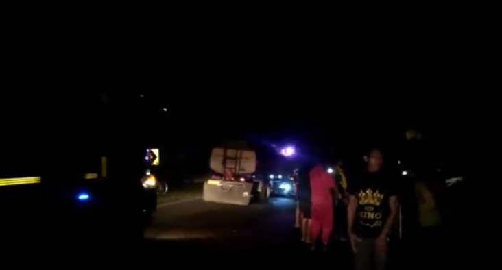 Truk Pengangkut Sawit...
