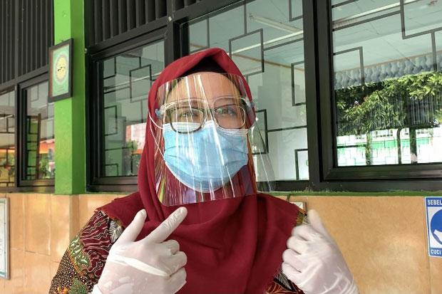 Uji Coba PTM, Orang...