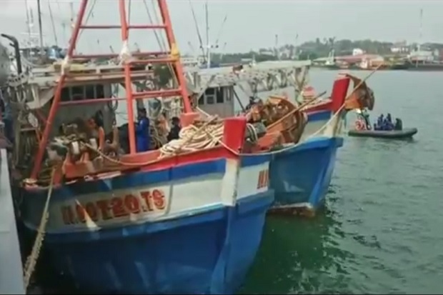 Sikat 500 Kg Ikan di...