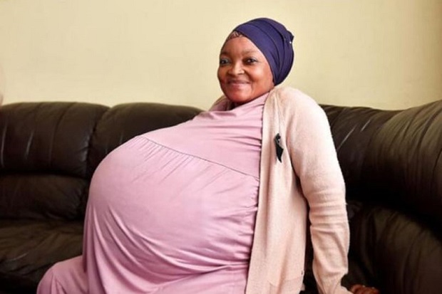 Wanita Ini Klaim Melahirkan...