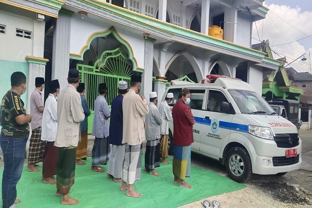 Tangis Pecah di Lamongan,...