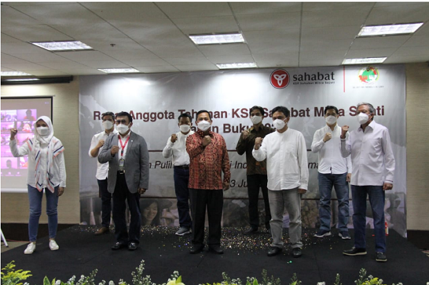 Miliki 100 Jaringan...