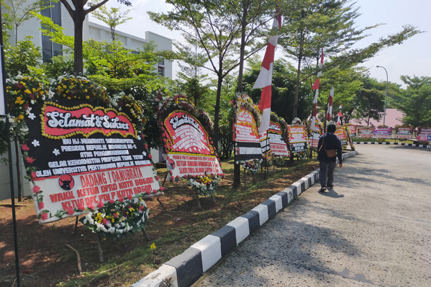 Megawati Dianugerahkan...