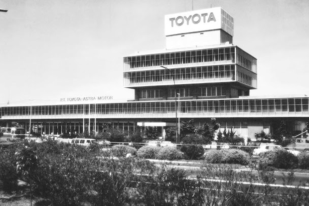 Sejarah Toyota, dari...