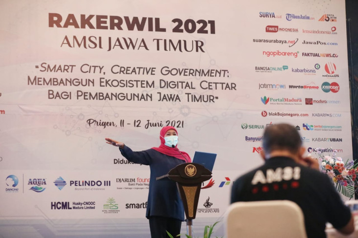 Majukan UMKM Jawa Timur,...