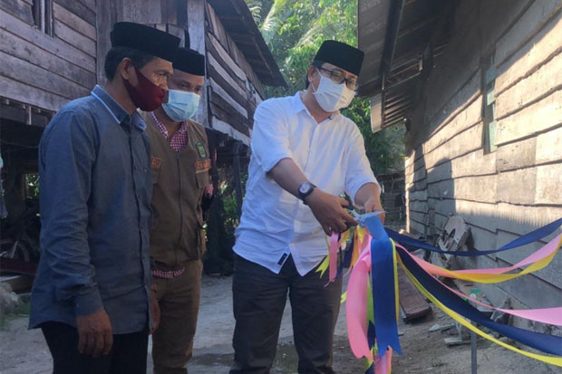 Warga Desa Pombakka...